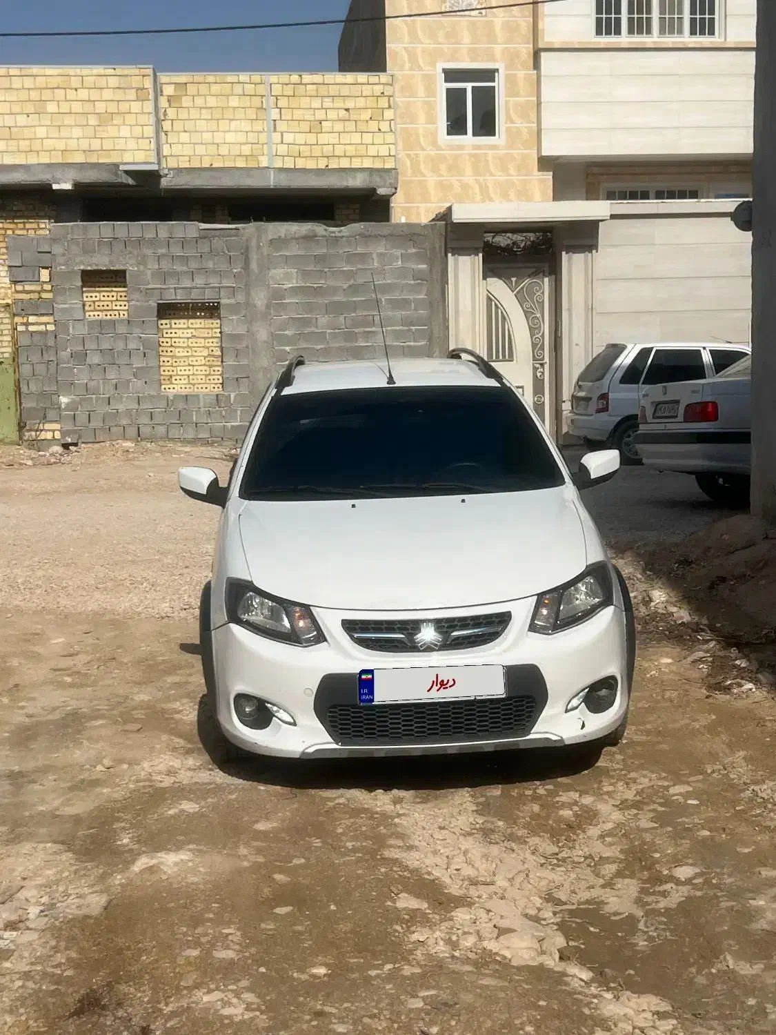 کوییک بی رنگ ۴۰۲|خودرو سواری و وانت|جهرم, |دیوار