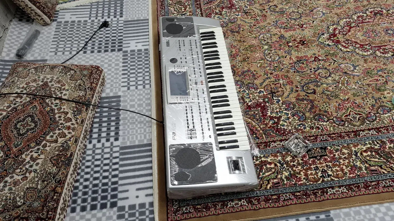 کیبورد|پیانو، کیبورد، آکاردئون|سنندج, |دیوار