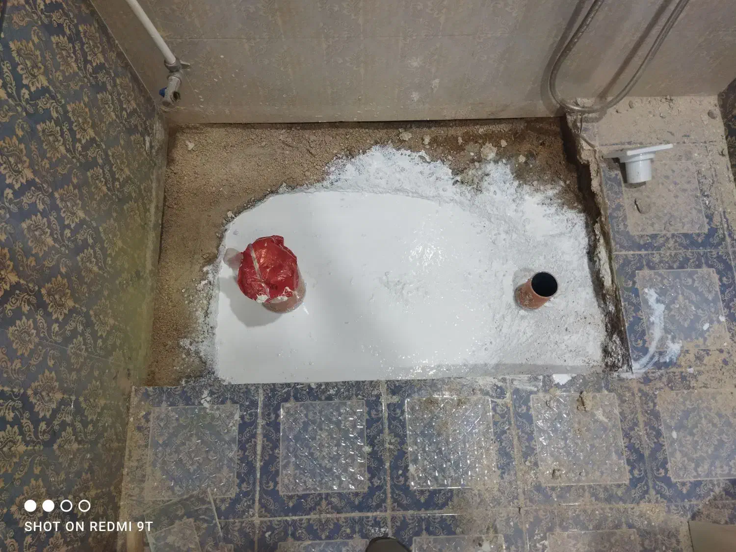 کاشی کاری و باز سازی ونصب شیر آلات|خدمات پیشه و مهارت|صدرا-فارس, فاز ۱|دیوار