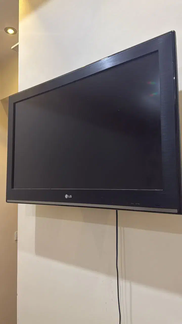 تلویزیون ال جی (LG) مدل 32CS4600 سایز 32 اینچ|تلویزیون و پروژکتور|تهران, اختیاریه|دیوار