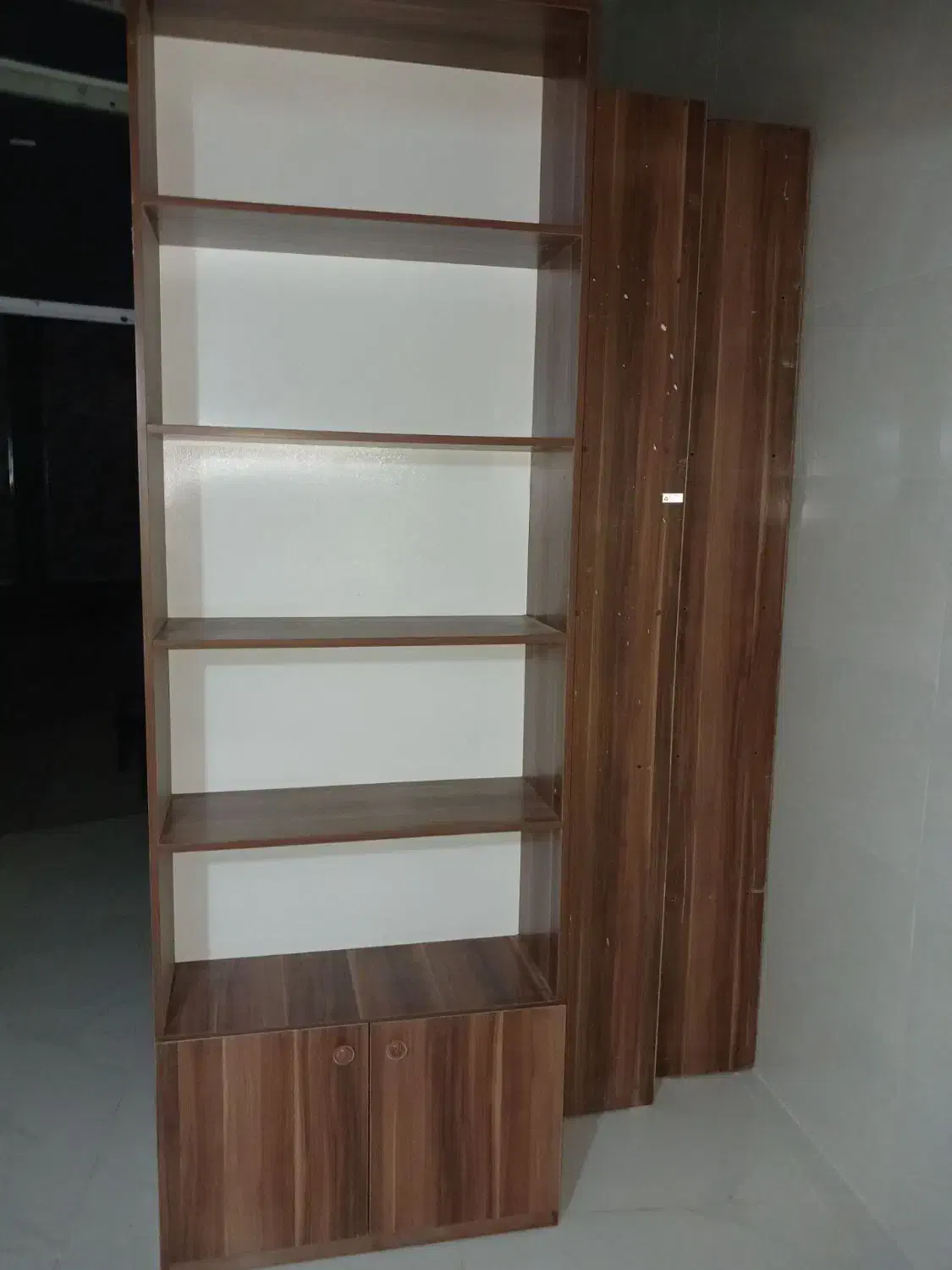 کتاب خانه|کتابخانه، شلف، قفسه‌های دیواری|بجنورد, |دیوار