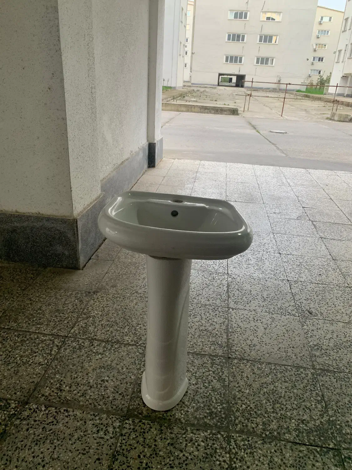 روشویی|لوازم سرویس بهداشتی|رشت, توشیبا|دیوار