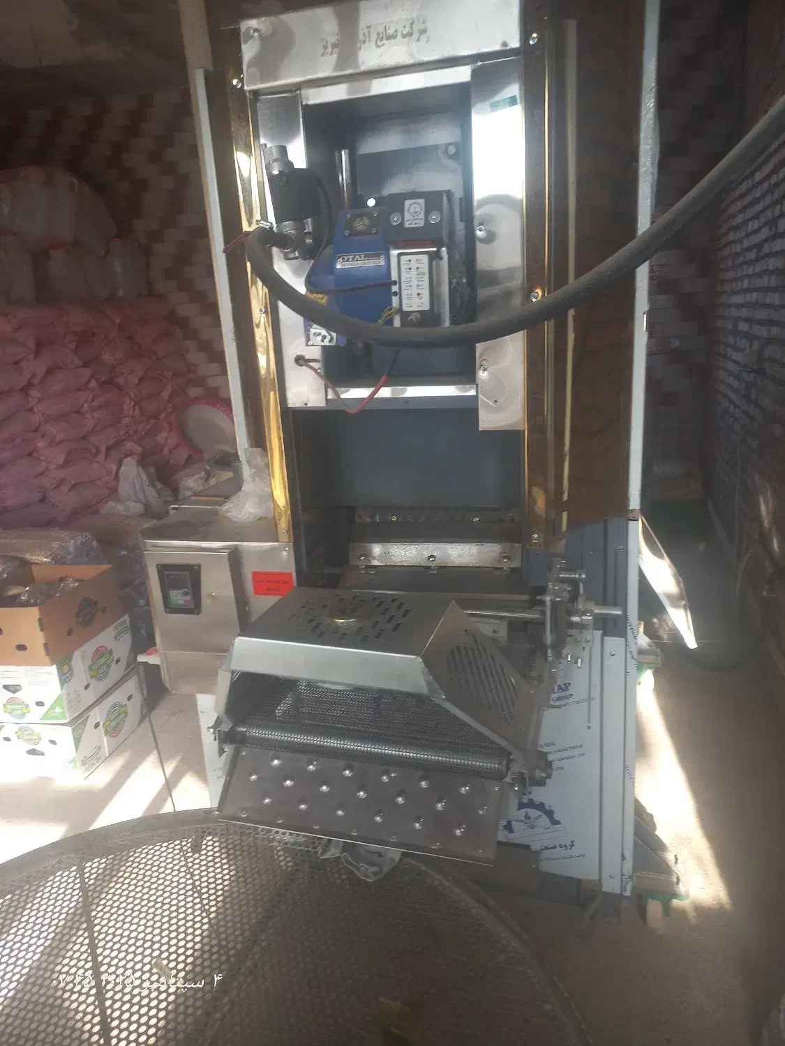 دستگاه تونلی لواش آذریاب باسه کاره وخمیرگیر نو|ماشین‌آلات صنعتی|مشگین شهر, |دیوار