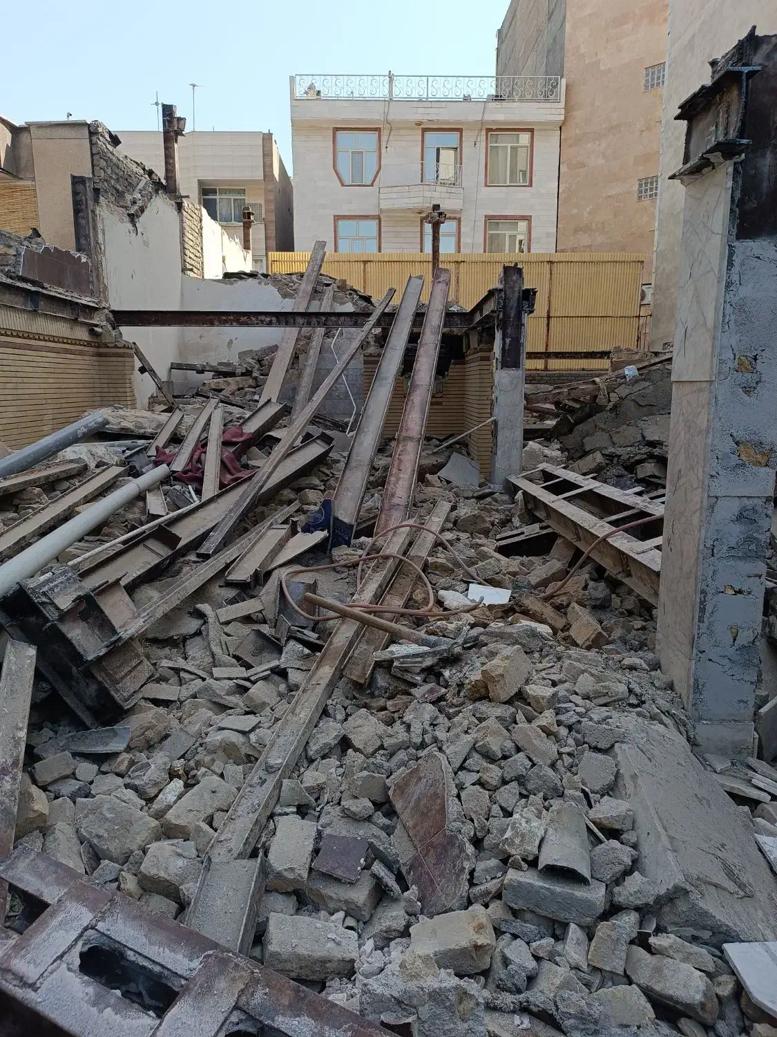 تخریب ساختمان|خدمات پیشه و مهارت|مشهد, خرمشهر|دیوار