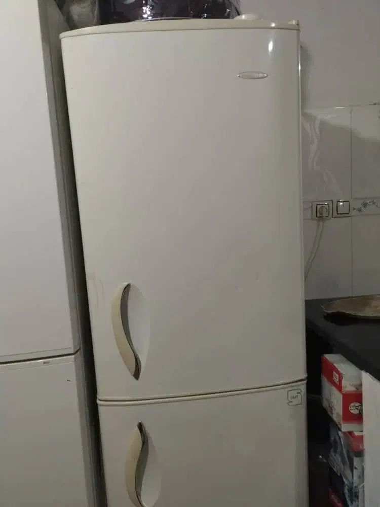 فروش دوعدد یخچال|یخچال و فریزر|اشنویه, |دیوار