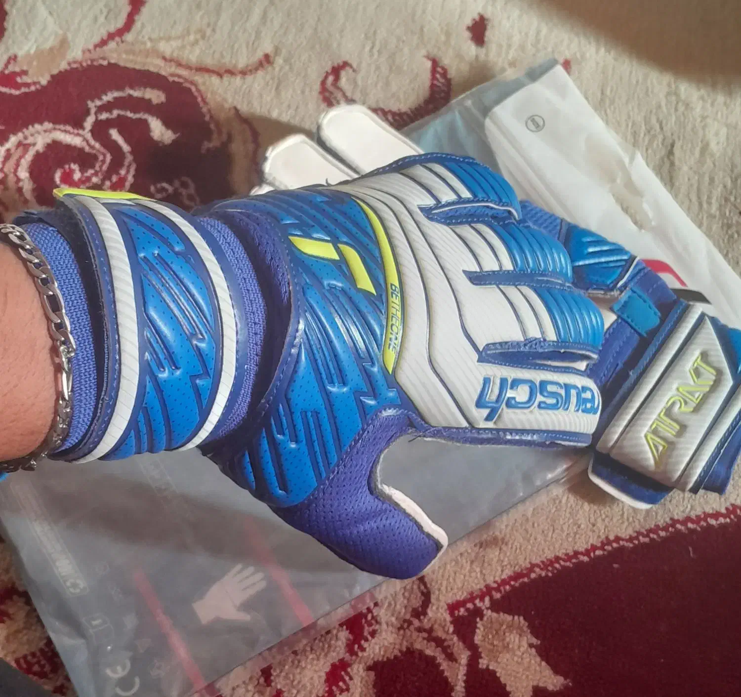 دستکش گلری راش|تجهیزات ورزشی|مسجد سلیمان, |دیوار