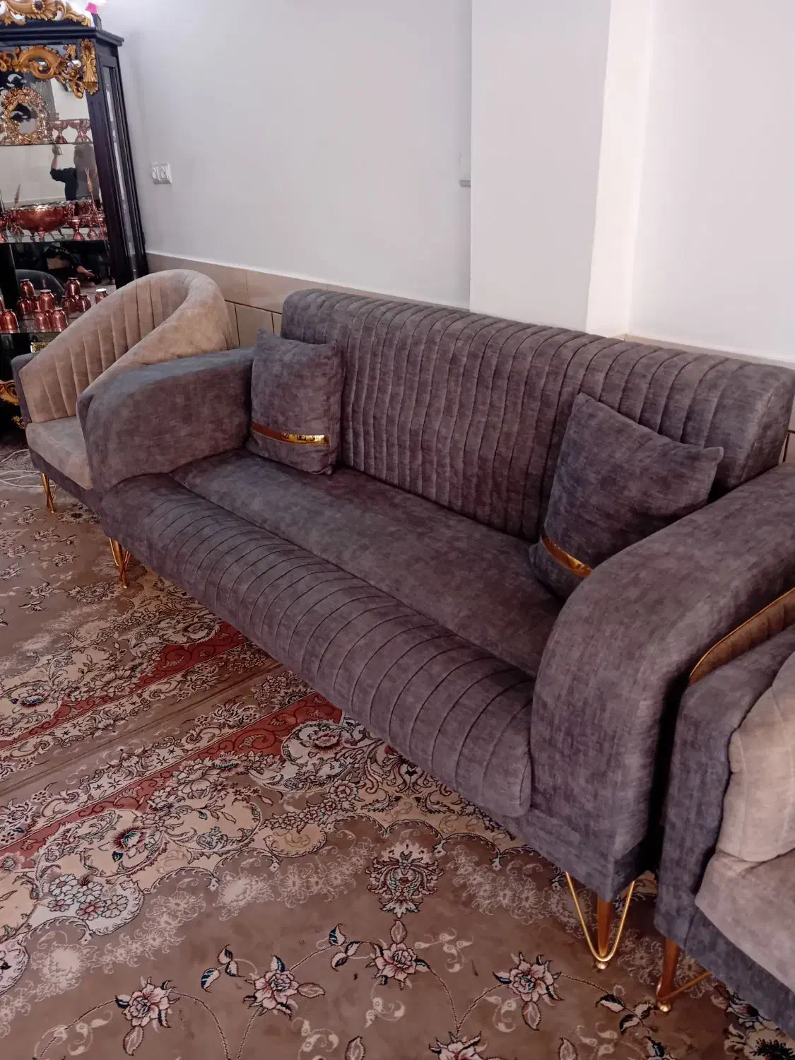 مبل چستر هشت نفره* نو نو *|مبلمان خانگی و میز عسلی|فولادشهر, A2|دیوار