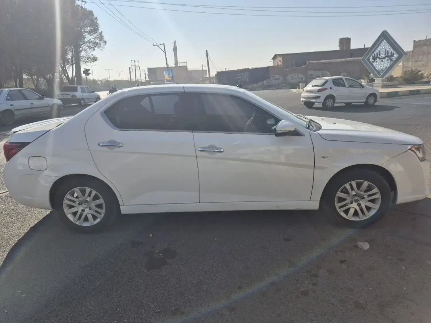 فروش خودرو دنا پلاس مدل ۹۸ کارکرد ۱۴۳۰۰۰ کیلومتر|خودرو سواری و وانت|تهران, قیام|دیوار