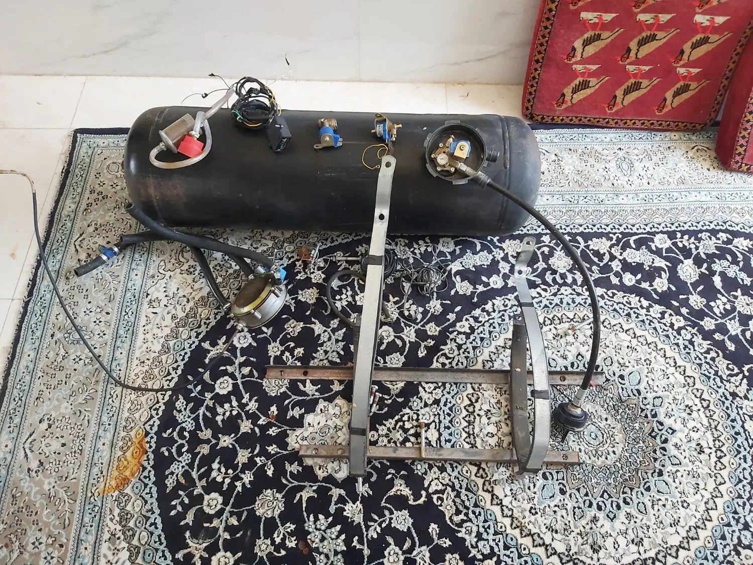 گاز ال پی جی ۸۰لیتری در حد نو ۲ماه کارکرده|قطعات یدکی و لوازم جانبی|شیراز, ملاصدرا|دیوار