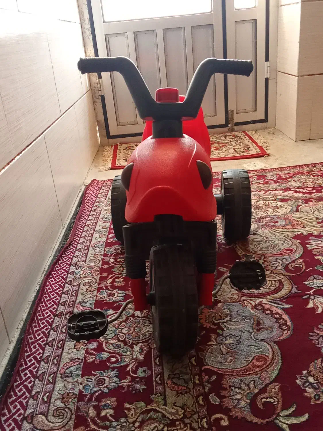 سه چرخه مورچه ای در حد صفر و دوچرخه سایز ۱۲|دوچرخه، اسکیت، اسکوتر|بوشهر, |دیوار