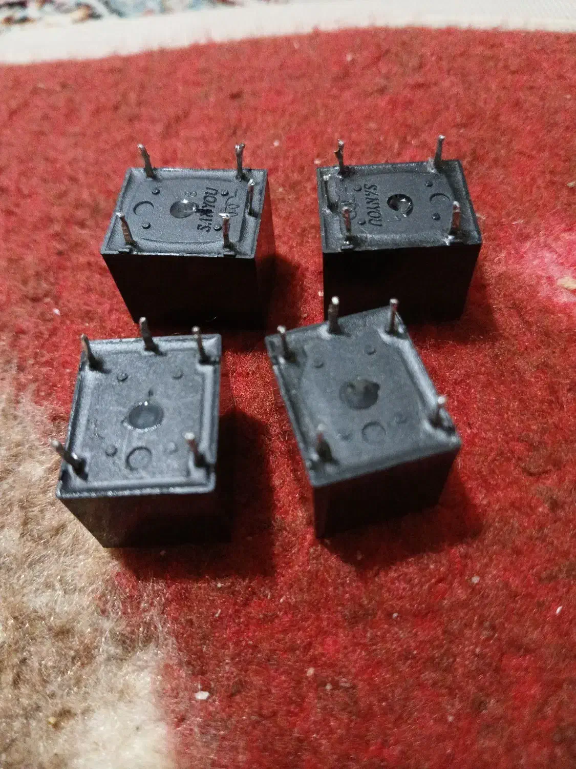 رله ۱۲ولت|قطعات و لوازم جانبی رایانه|قزوین, |دیوار