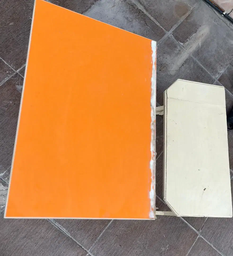 نیمکت|صندلی و نیمکت|خرم‌آباد, |دیوار