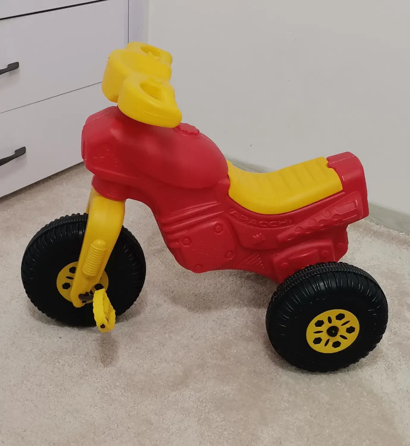 موتور سه چرخه|اسباببازی بچه|کاشان, صنعت|دیوار