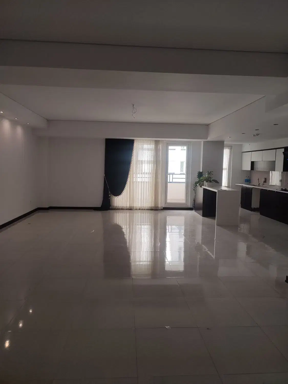 فروش 148متری سه خوابه دربرج سفید|فروش آپارتمان|تهران, شهرک شهید باقری|دیوار