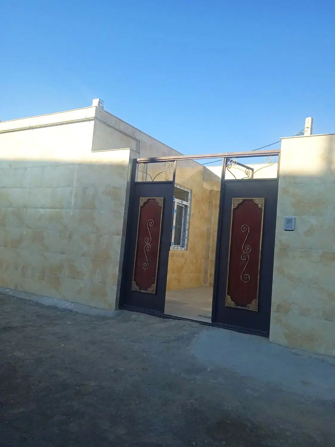 خانه مسکونی لوکس در باسمنج|فروش خانه و ویلا|باسمنج, |دیوار