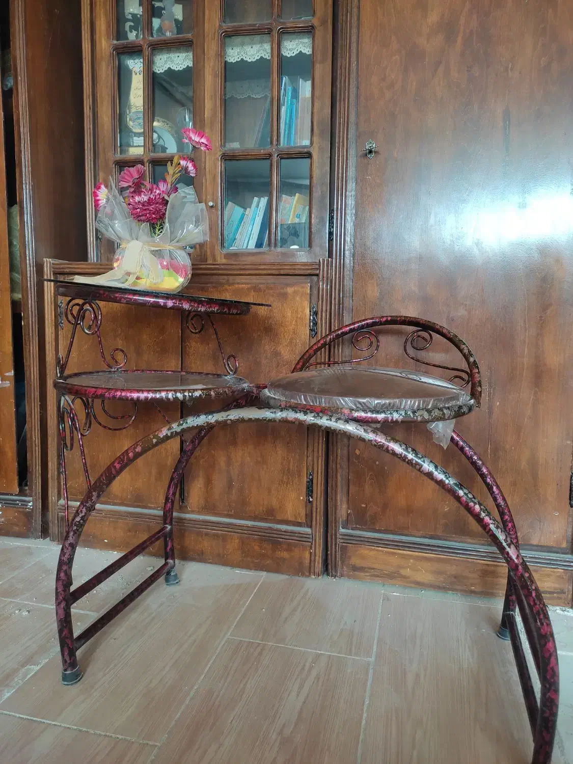 میز تلفن|میز تلفن|سبزوار, قصبه اب یمین|دیوار