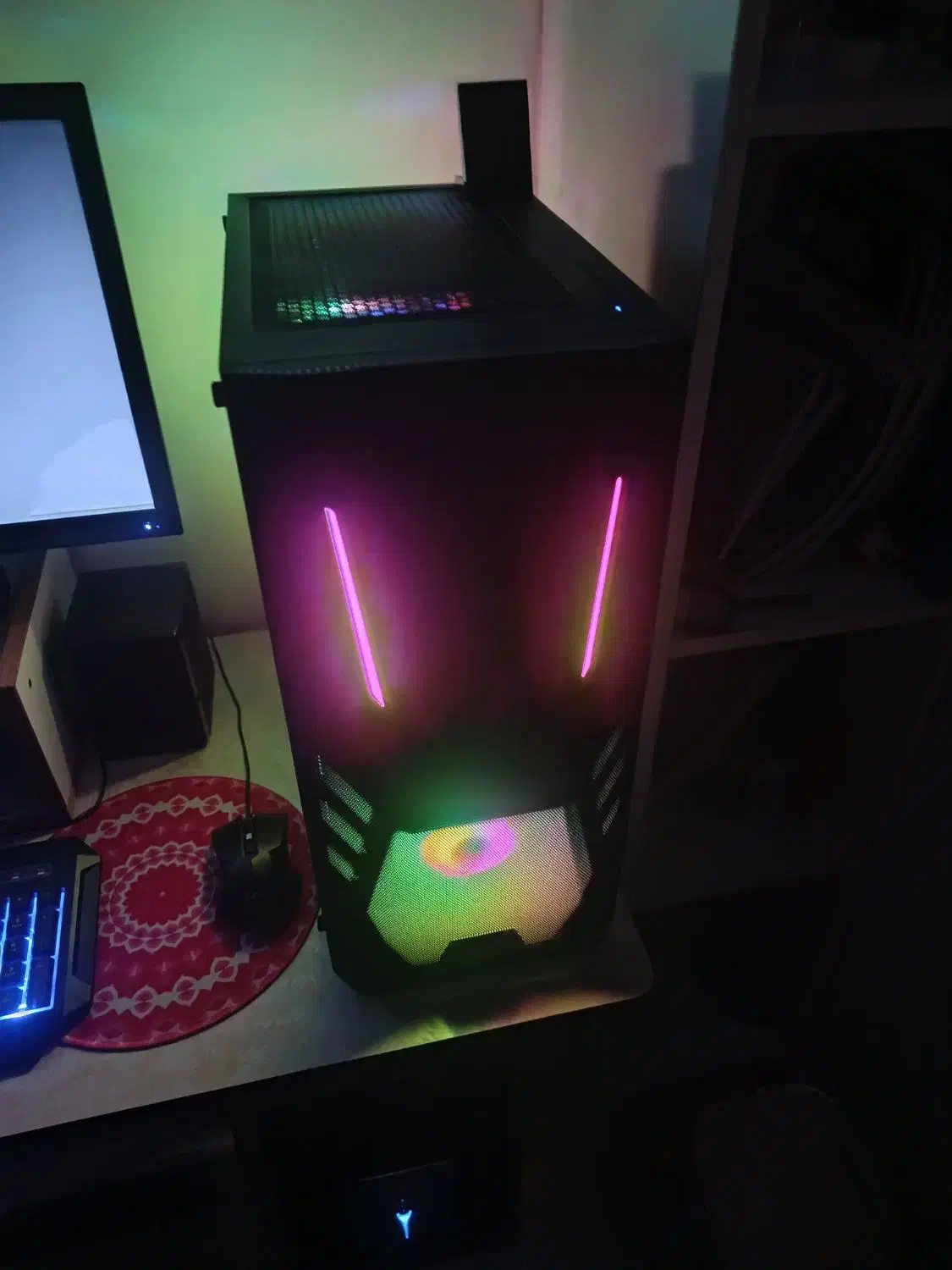 کیس گیمینگ فوق العاده سالم|رایانه رومیزی|آمل, |دیوار