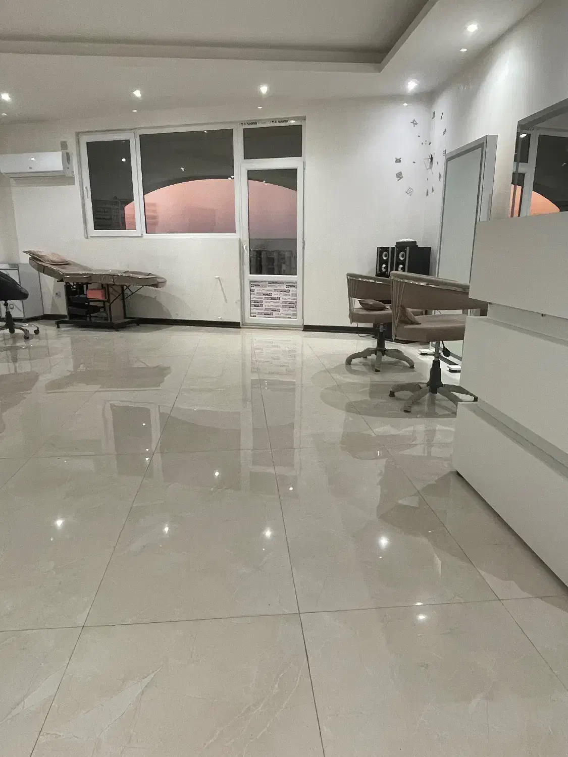 رهن واحد اداری واقع در خیابان رجایی|اجارهٔ دفتر کار، اتاق اداری، مطب|نظرآباد, نظرآباد|دیوار