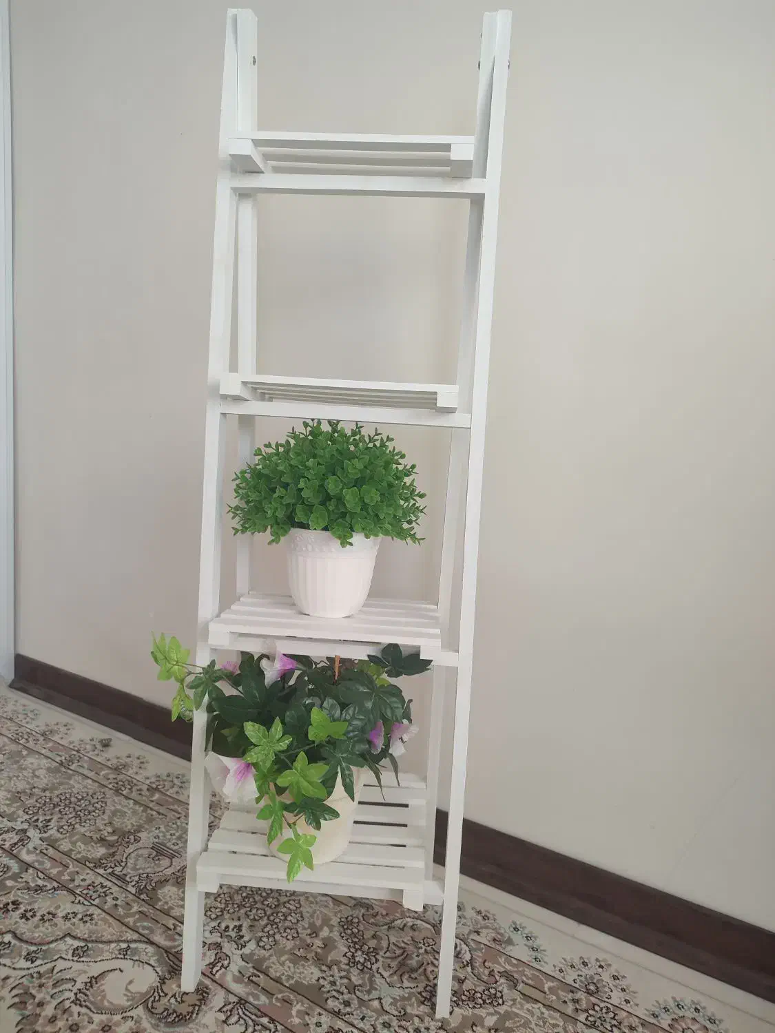 پایه طبقه ای باگل|گل مصنوعی|هشتگرد, هشتگرد قدیم|دیوار