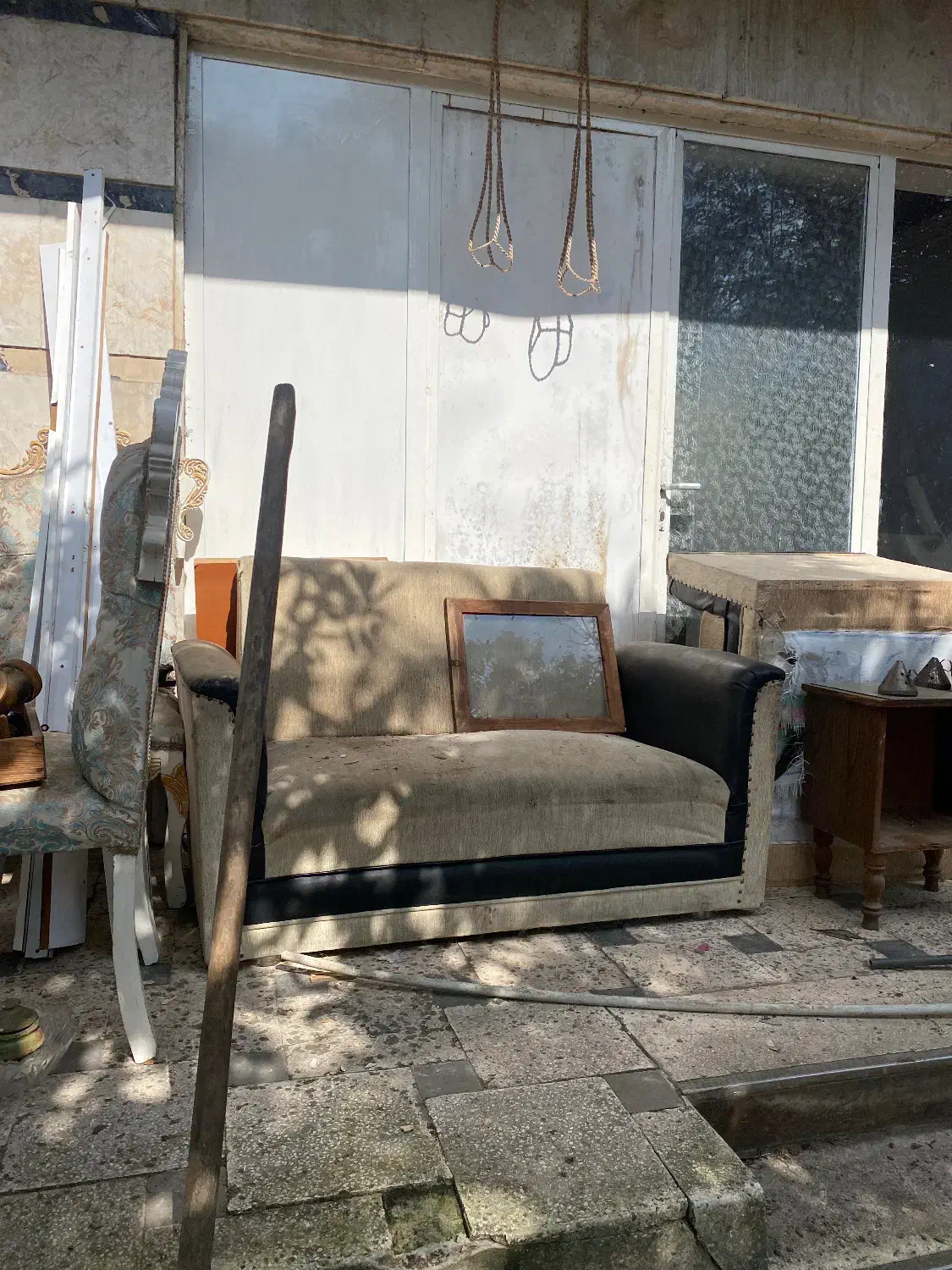 رایگان|مبلمان خانگی و میز عسلی|رشت, بازار|دیوار