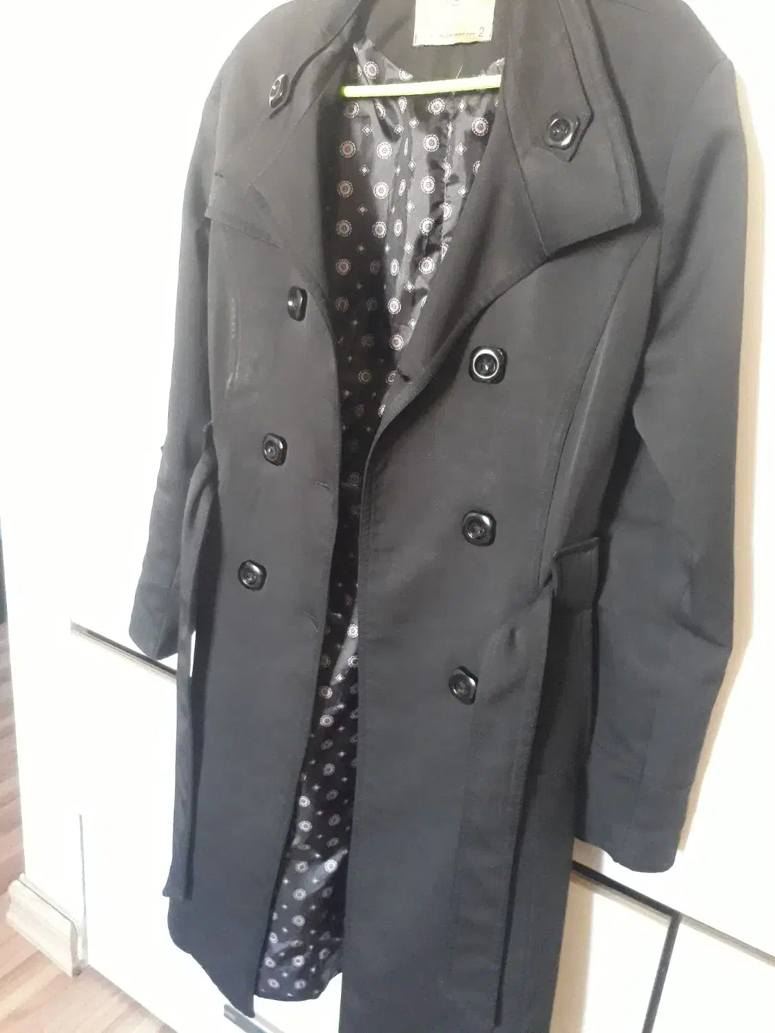 بارانی سایز ۴۰تا ۴۲|لباس|رشت, منظریه|دیوار