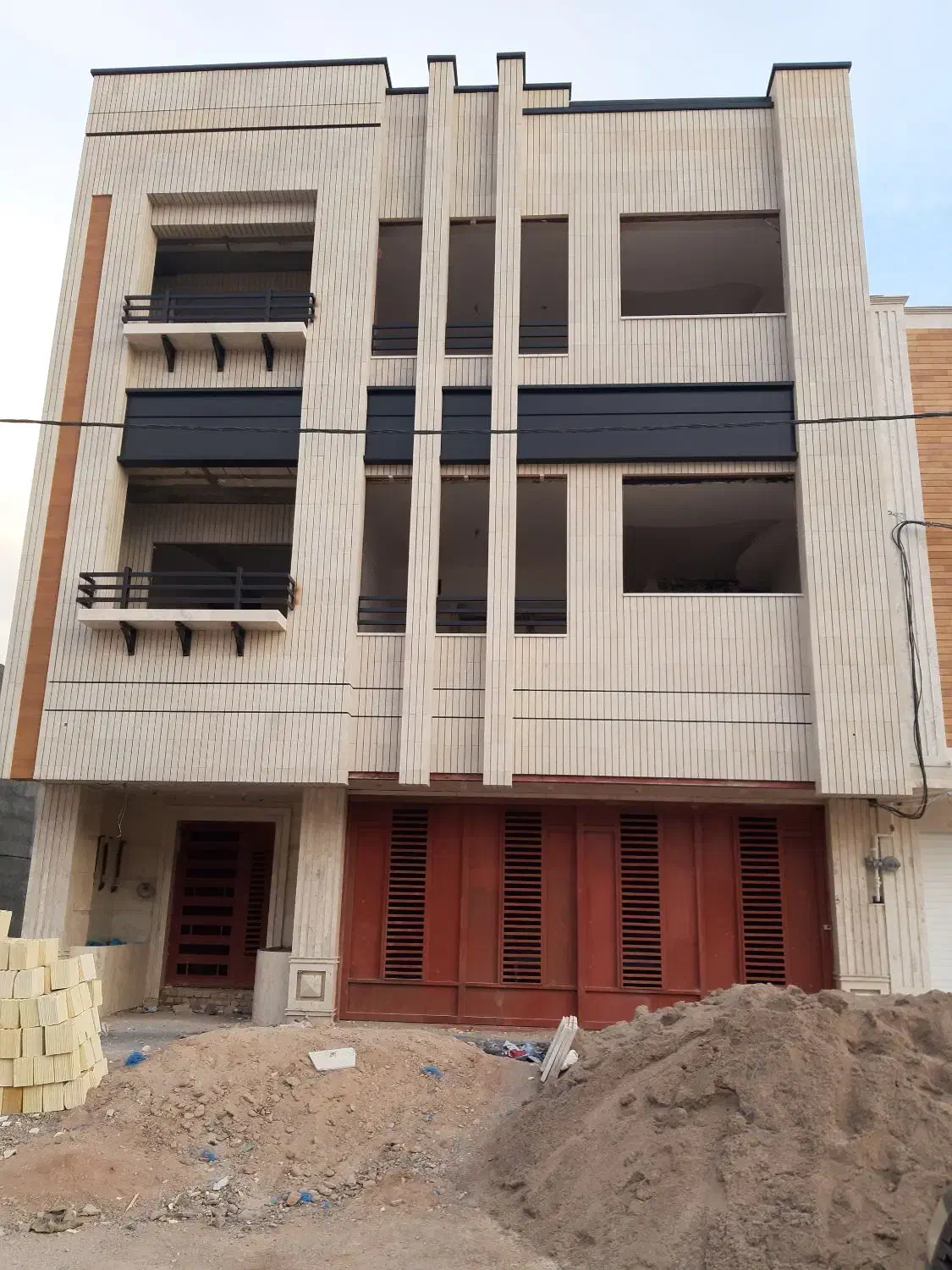 شاگرد برشکار|استخدام معماری، عمران و ساختمانی|یزد, |دیوار