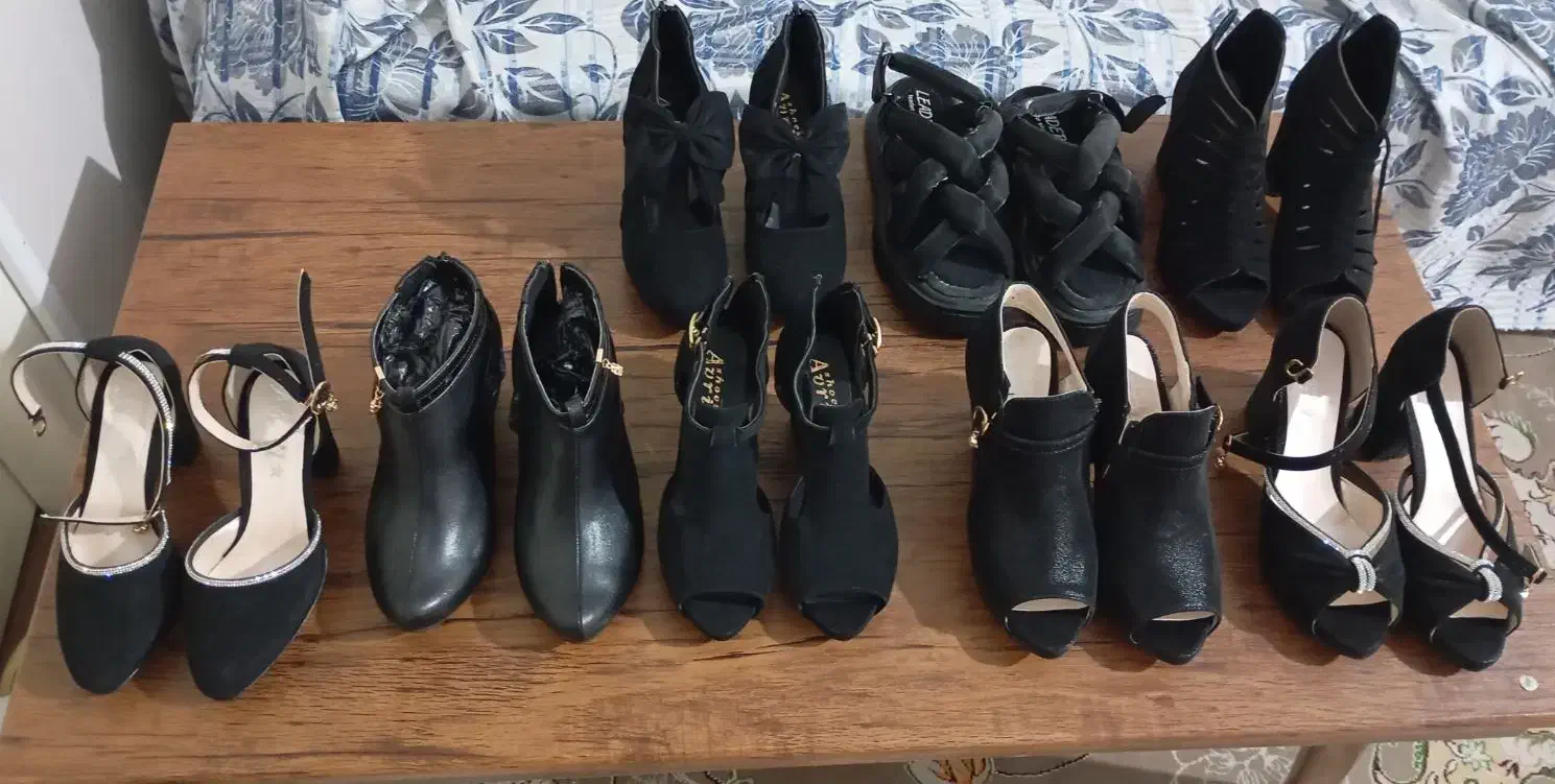 تعدادی کفش تک سایز مجلسی|کیف، کفش، کمربند|پاکدشت, پاکدشت (مامازند)|دیوار