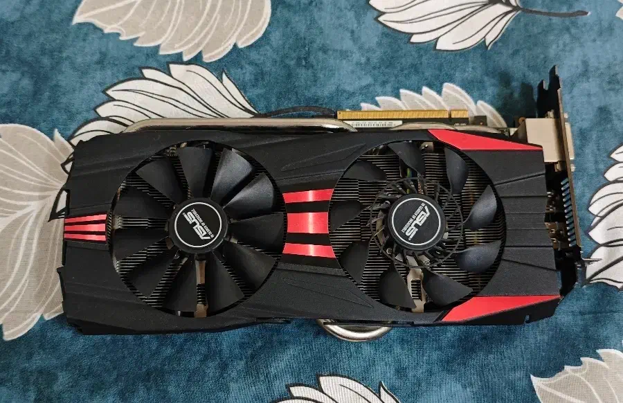 گرافیک ASUS R9 390 ROG 8G|قطعات و لوازم جانبی رایانه|اصفهان, خانه اصفهان|دیوار