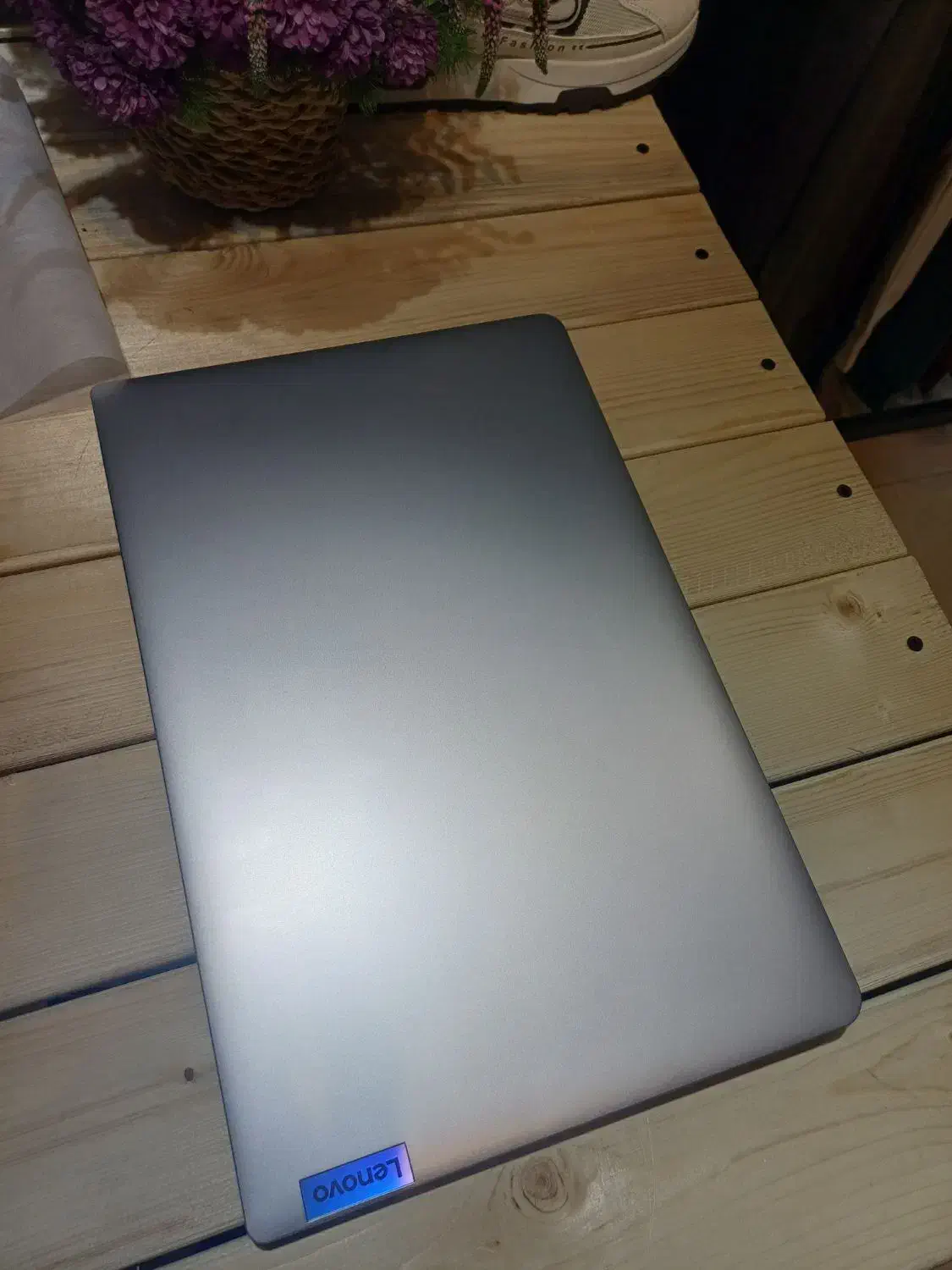 لپ تاپ لنوو|رایانه همراه|اندیشه, اندیشه فاز ۱|دیوار