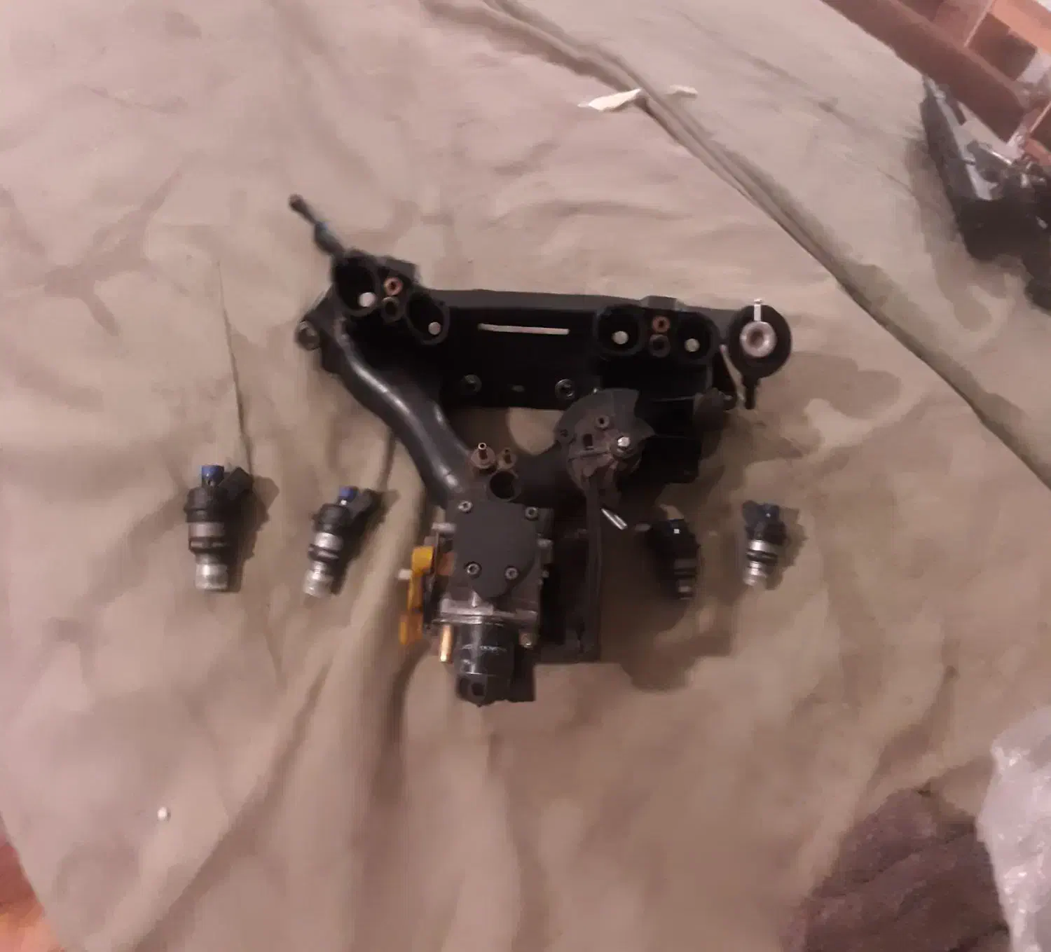 منیفولد استوک با سوزن انژکتور تپل|قطعات یدکی و لوازم جانبی|فردیس, انبار نفت|دیوار