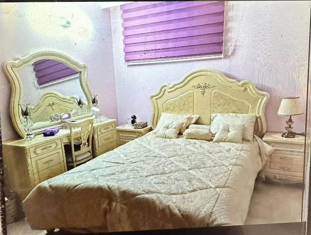 سرویس خواب دونفره|تخت و سرویس خواب|شاهینشهر, عطار|دیوار