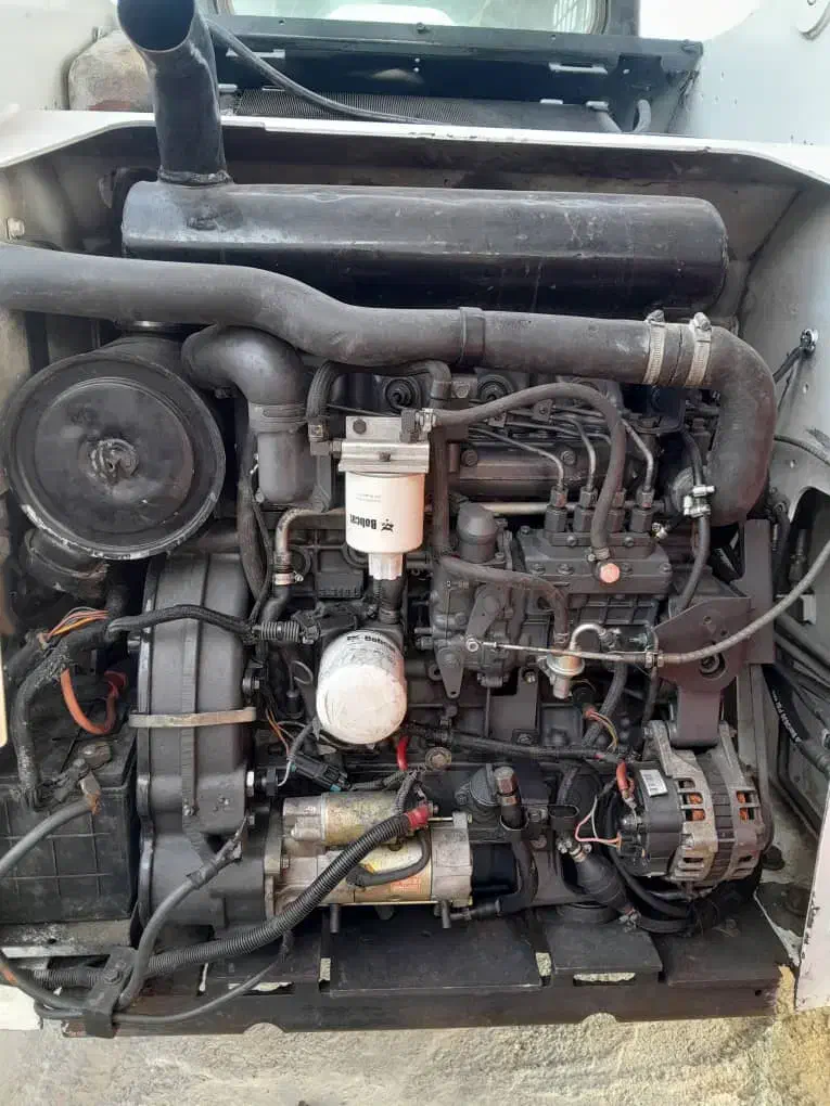 تعمیر تخصصی بابکت s300 هیوندا دورج|خدمات موتور و ماشین|کرج, کمالشهر|دیوار