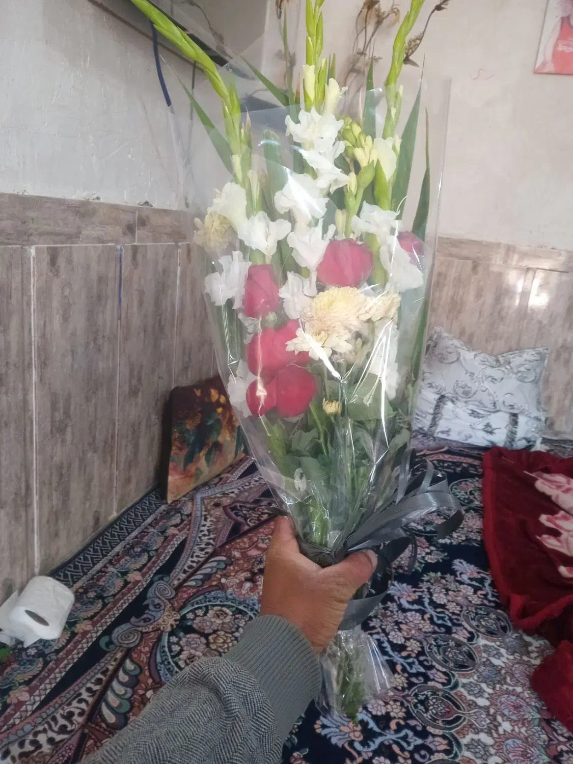 گل رزبارنگهامختلف باتازینات کامل|گل مصنوعی|بهبهان, |دیوار