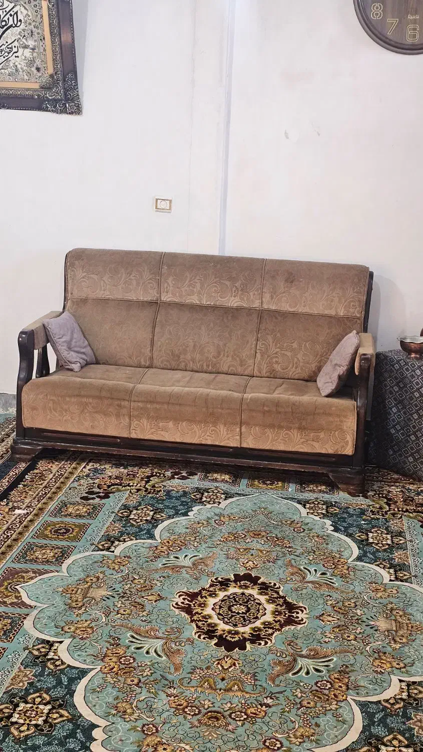 مبل ۷ نفره چوب گردو|مبلمان خانگی و میز عسلی|جغتای, |دیوار