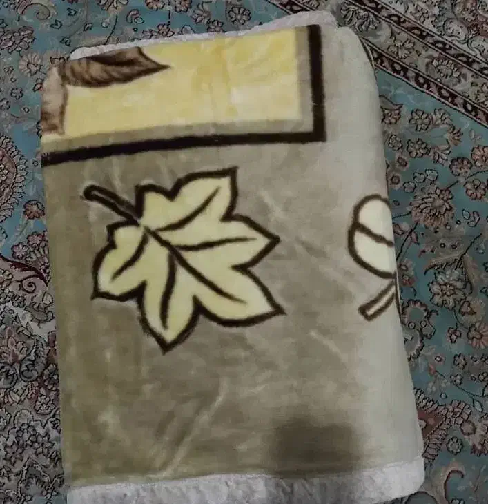 پتو گلبافت دونفره جنس خوب|رختخواب، بالش، پتو|کرج, عظیمیه|دیوار