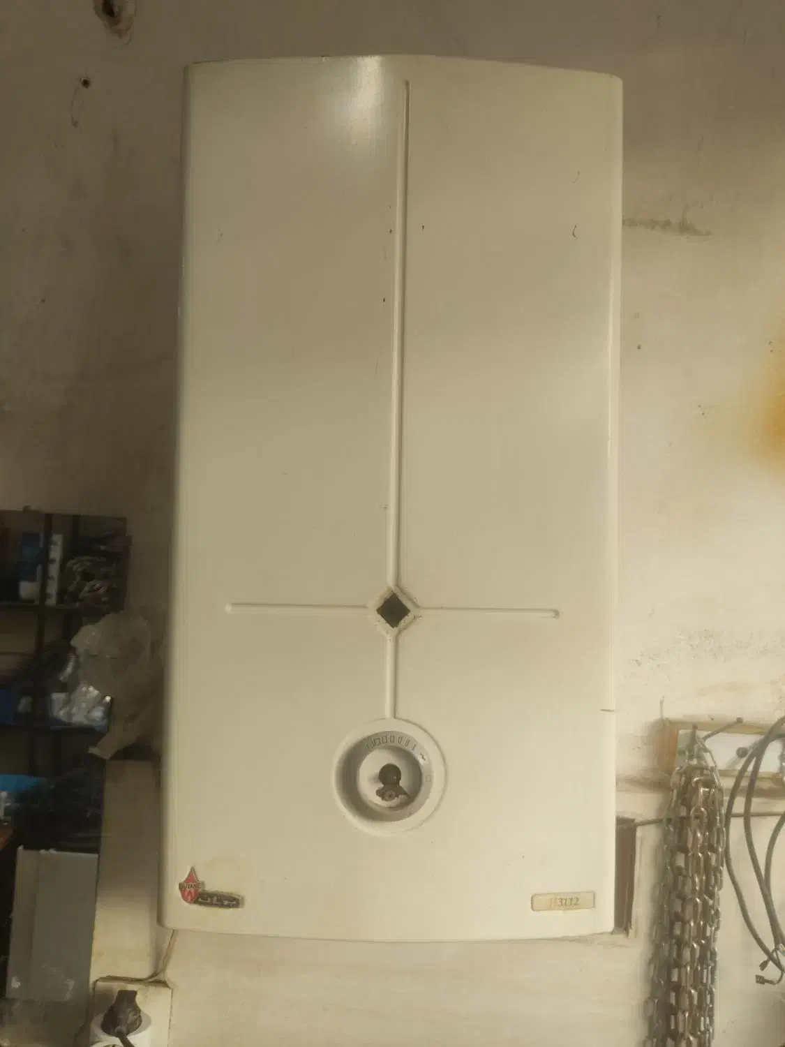 آبگرمکن دیواری بوتان|آبگرمکن، پکیج، شوفاژ|چهارباغ, |دیوار