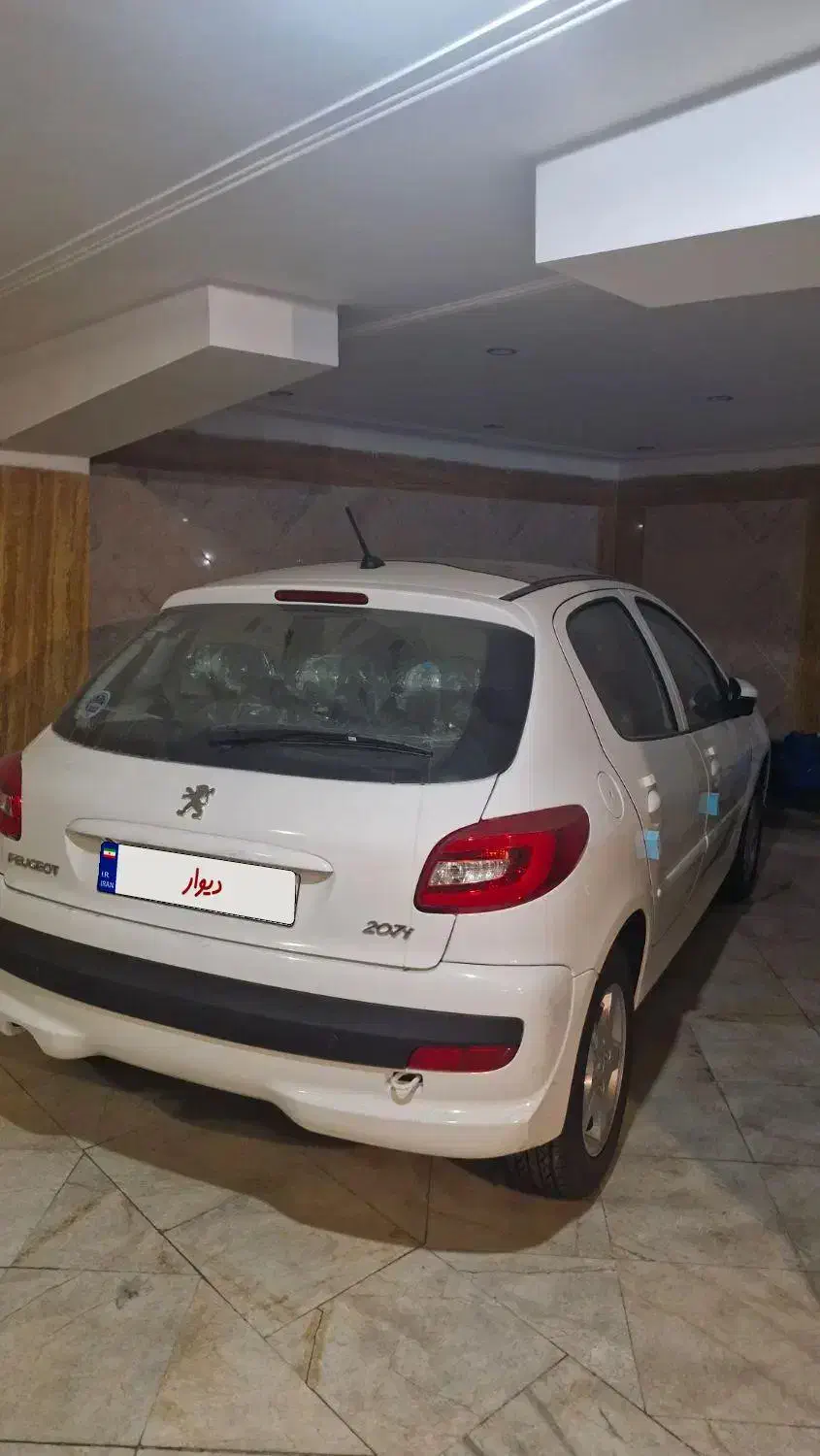 پژو ۲۰۷ اتومات ارتقا یافته|خودرو سواری و وانت|تهران, مینیسیتی (شهرک نفت)|دیوار