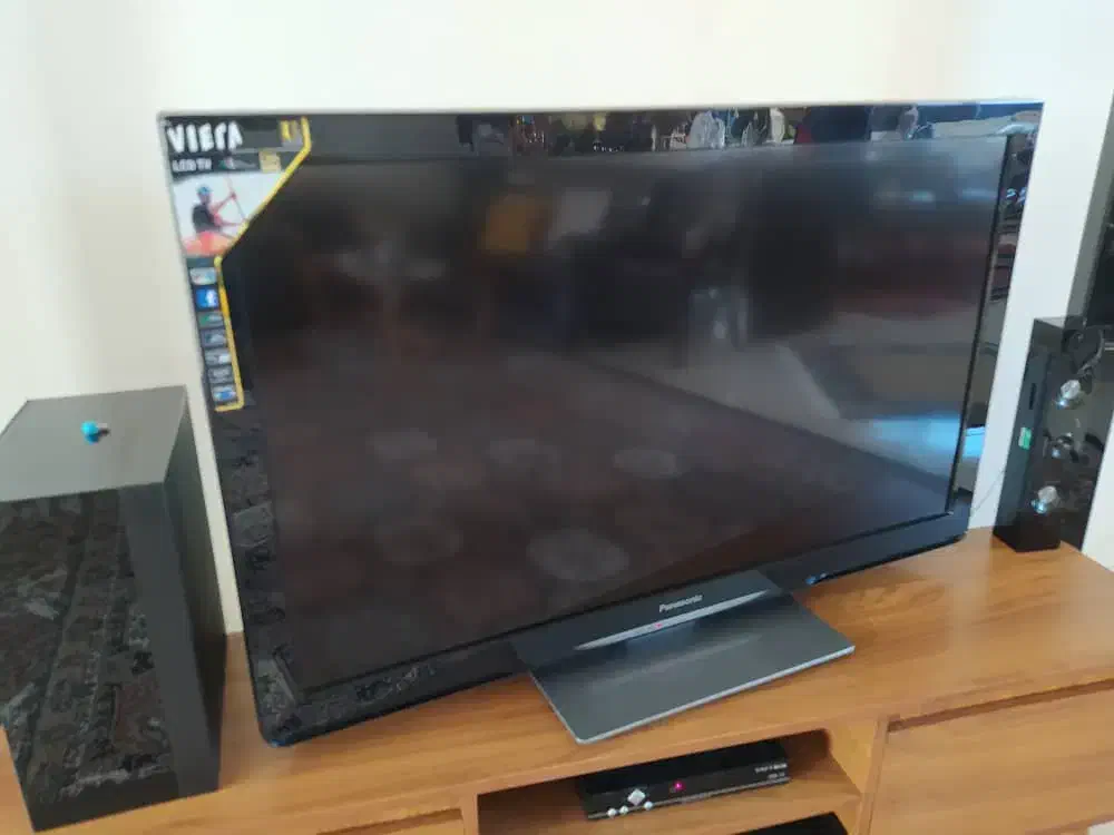 Lcd پاناسونیک|تلویزیون و پروژکتور|شهرکرد, |دیوار