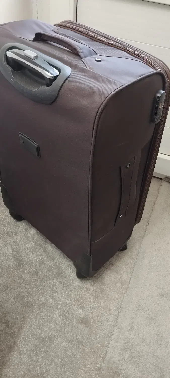 چمدان سایز بزرگ cat|کیف، کفش، کمربند|کاشان, امیرکبیر|دیوار