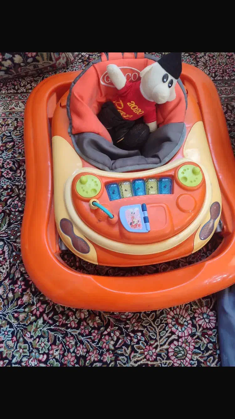 روروئک.گهواره.کریر بچه.با یک اسباب بازی|اسباب و اثاث بچه|کرمان, |دیوار