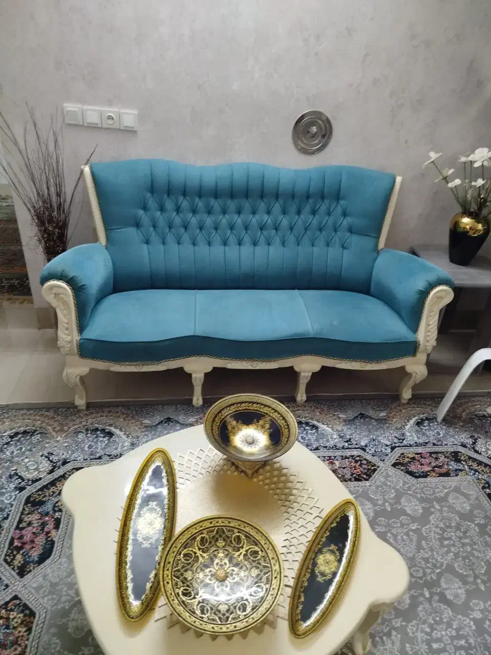 مبل نه نفره|مبلمان خانگی و میز عسلی|صدرا-فارس, فاز ۲|دیوار