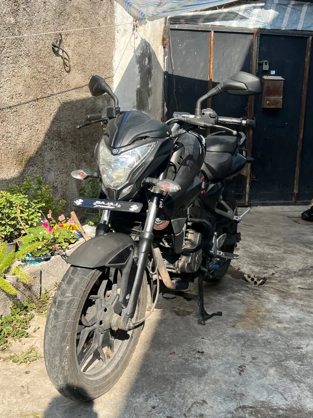 موتور ان اس200|موتورسیکلت|رشت, چله خانه|دیوار