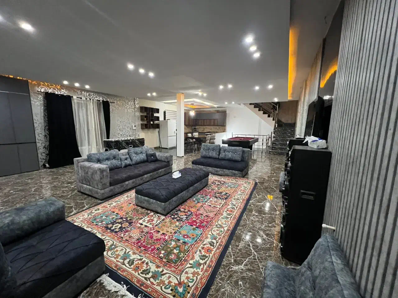 ویلای لوکس استخردار و بیلیارد|اجارهٔ کوتاهمدت ویلا و باغ|قائمشهر, |دیوار