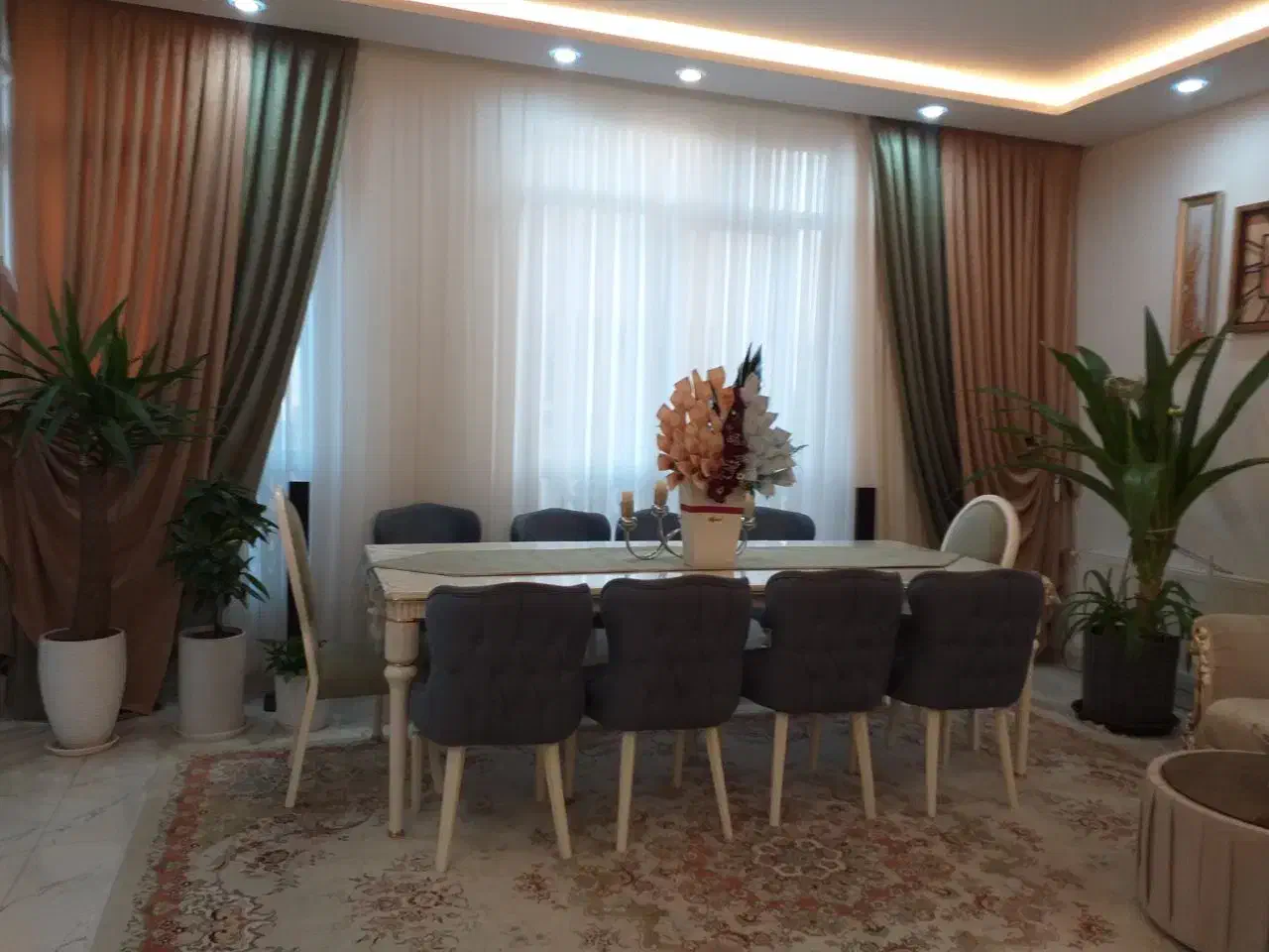 ۲۰۰ متری حاشیه خیابان|فروش خانه و ویلا|مشهد, ادیب نیشابوری (شهرک غرب)|دیوار