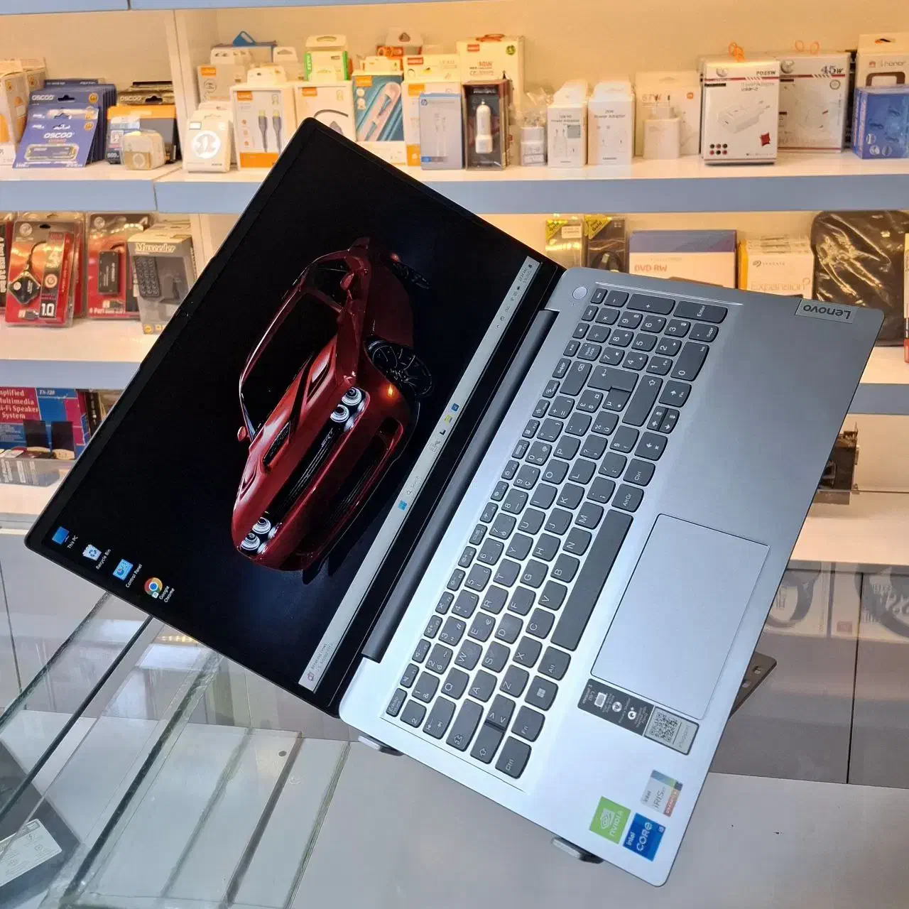 * بازار لپتاپ * لنوو i5 نسل بالا گرافیک دار رم 20G|رایانه همراه|ساوه, |دیوار