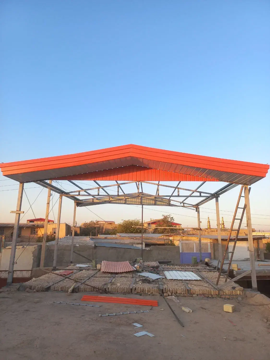 نیازمند‌شیروانی‌کار|استخدام معماری، عمران و ساختمانی|کبودرآهنگ, |دیوار