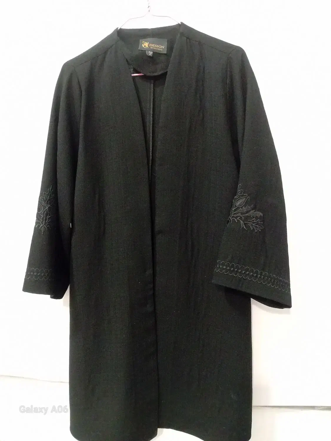 مانتو آستین گلدوزی شده|لباس|مراغه, |دیوار