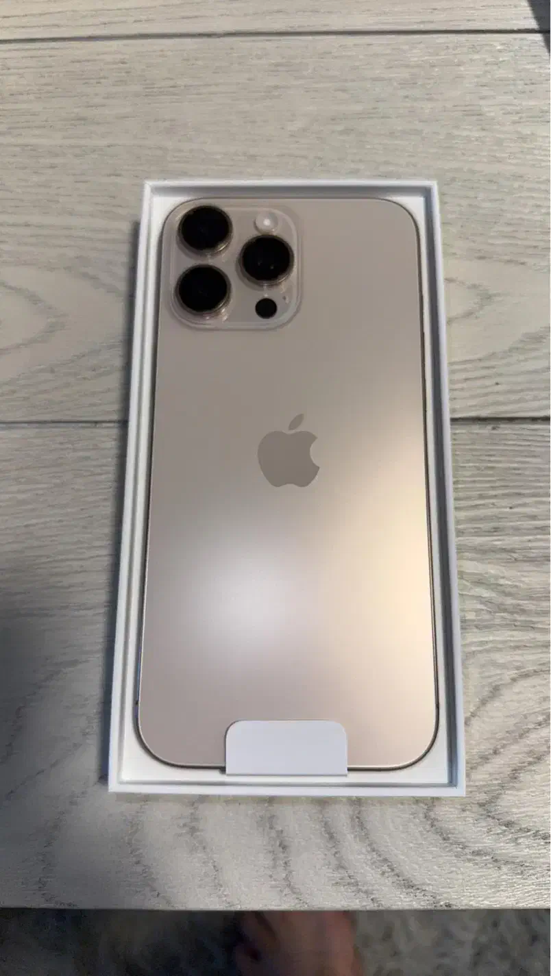 IPHONE 16 pro max 256 ZA/A|موبایل|شیراز, نیایش|دیوار