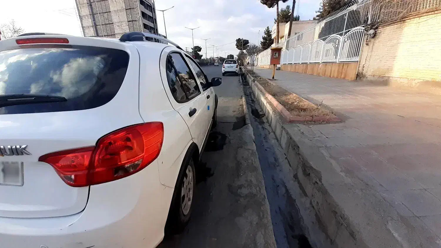 کوییک ۴۰۰ کارمندی سالم|خودرو سواری و وانت|تربت‌حیدریه, نواب صفوی|دیوار