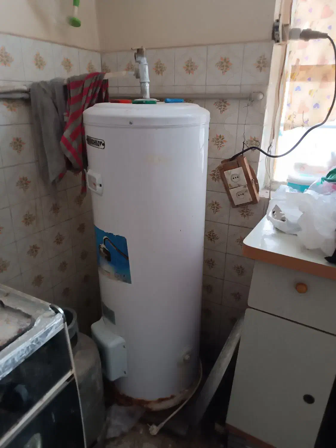 آبگرم کن نو|آبگرمکن، پکیج، شوفاژ|خرمشهر, |دیوار